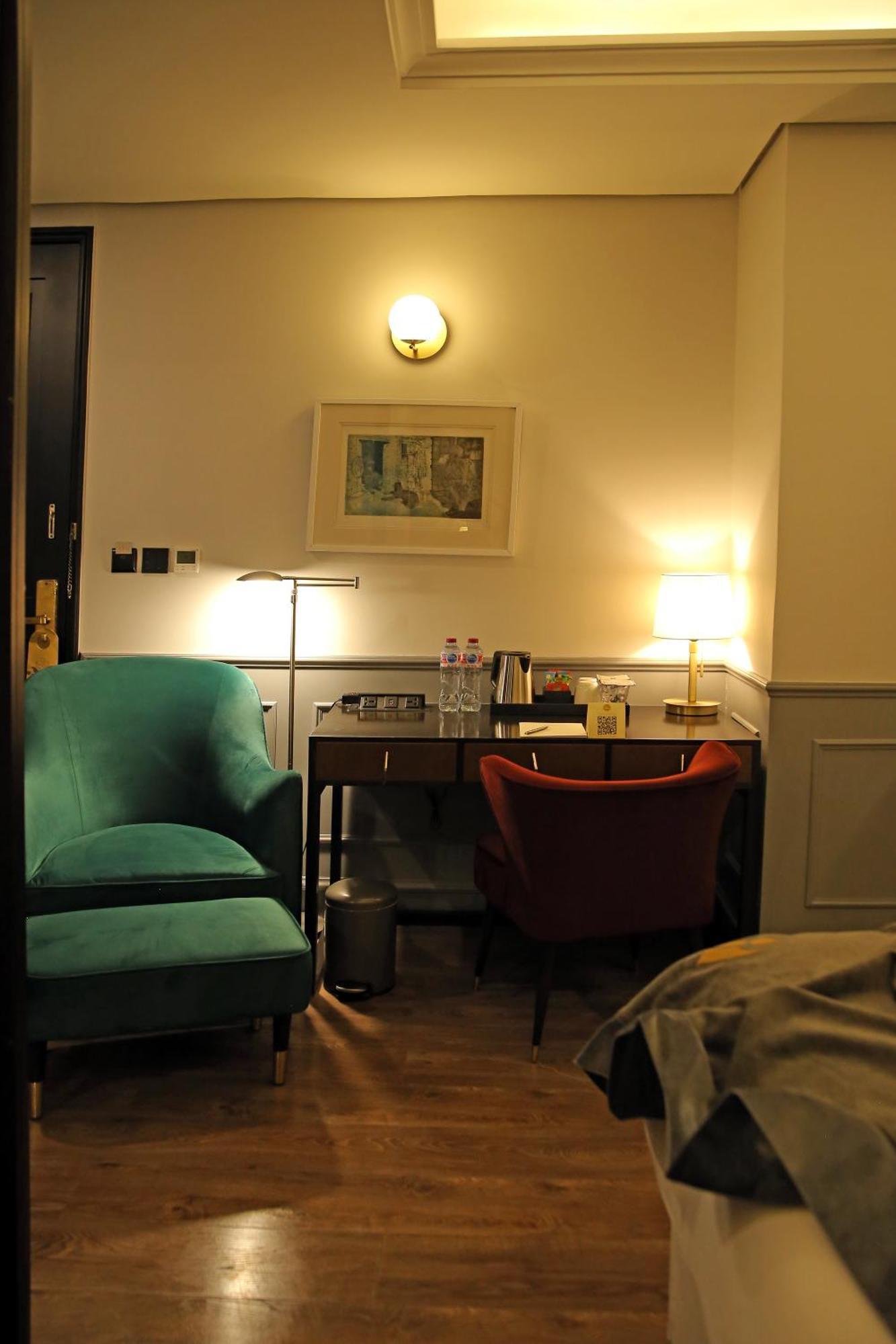 Ambiance Boutique Art Hotel Lahore Chambre photo A room at the hotel